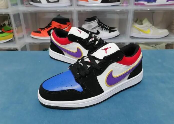 Cheap the SB x Air Jordan 1 Low shared label