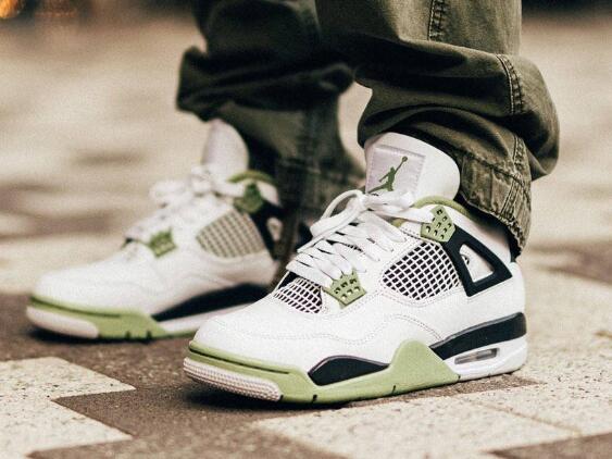 Spring Season 2024 New Air Jordan 4 WMNS Seafoam
