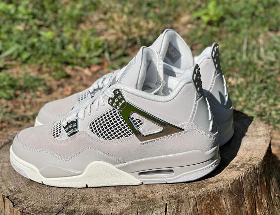 real cheap jordans The Air Jordan 4 WMNS Frozen Moments